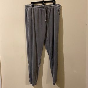 Forever 21 Men’s velvet joggers